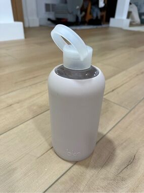 bkr Glass Bottle with Silicone Sleeve 32 oz